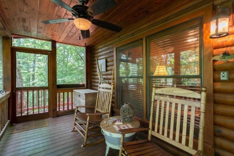 Вилла Mountain Spirit Cabin - Fireplace And Hot Tub Блу-Ридж Экстерьер фото