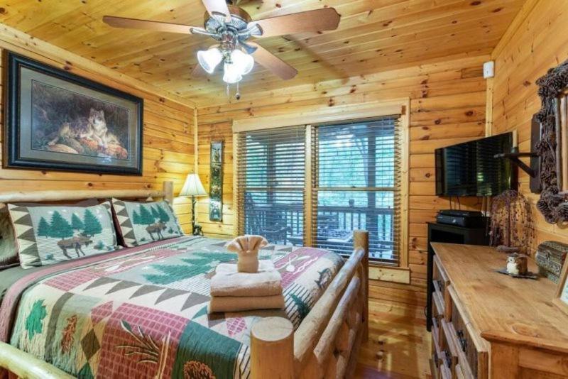 Вилла Mountain Spirit Cabin - Fireplace And Hot Tub Блу-Ридж Экстерьер фото